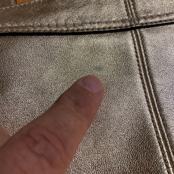 Coach brand clutch in very nice shape - Picture 7 of 7